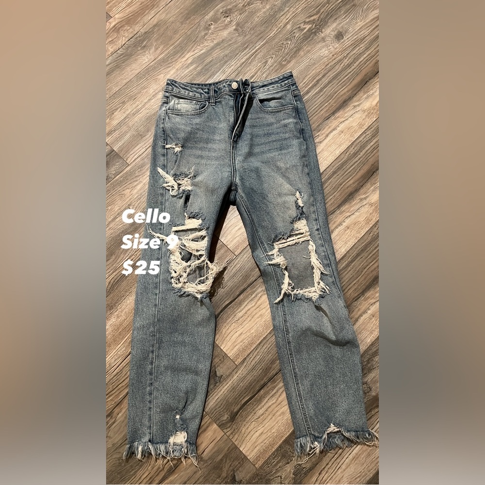 Cello Jeans Size 9!